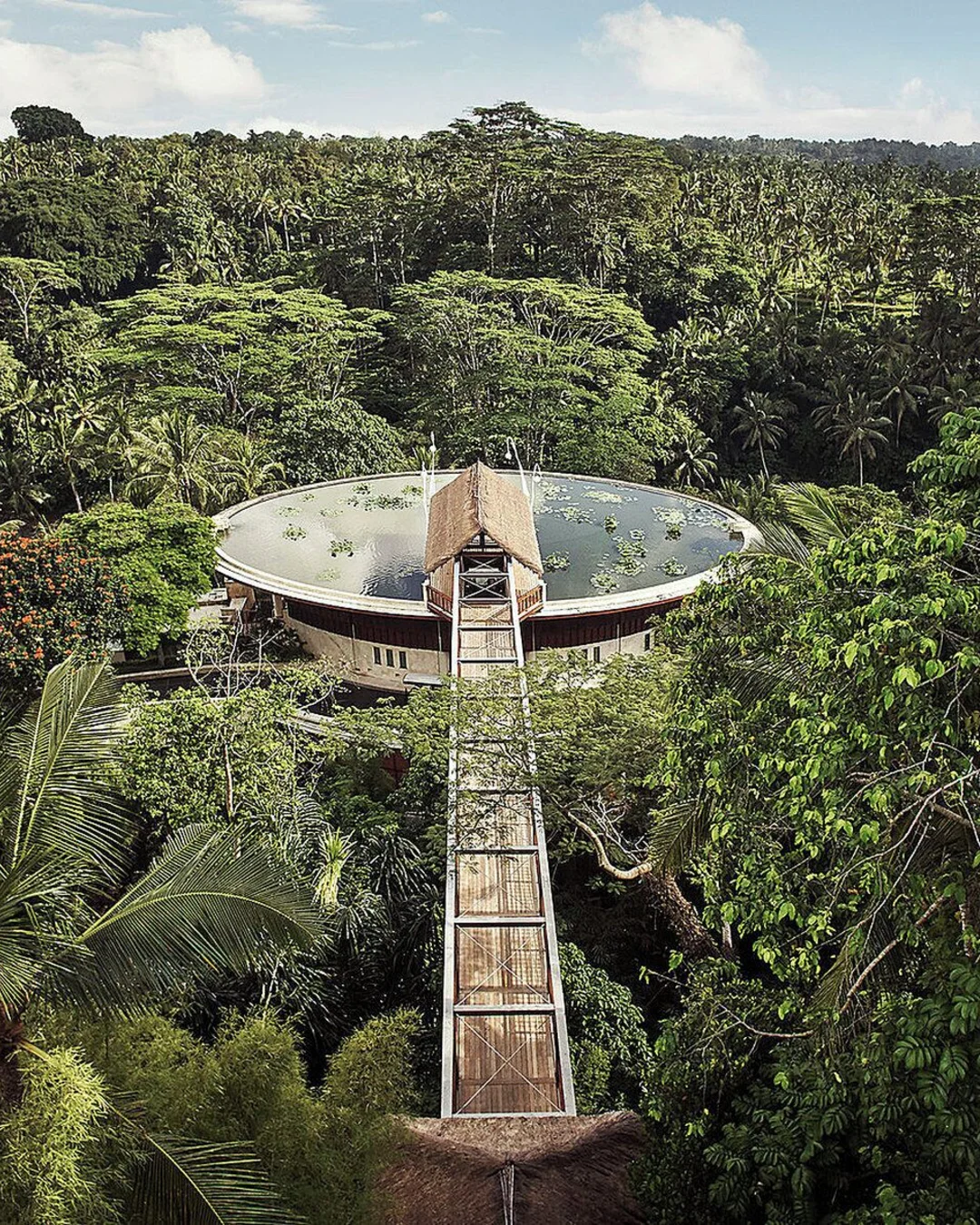 Four Seasons Resort Bali at Sayan, exterior or arrival