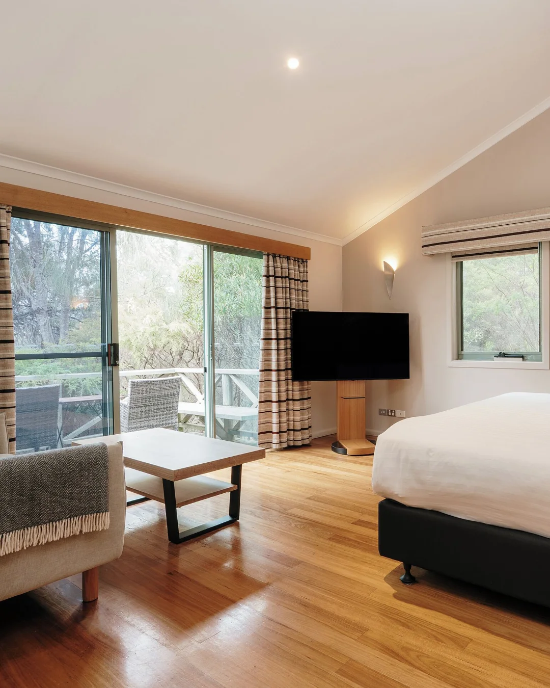 Freycinet Lodge, bedroom
