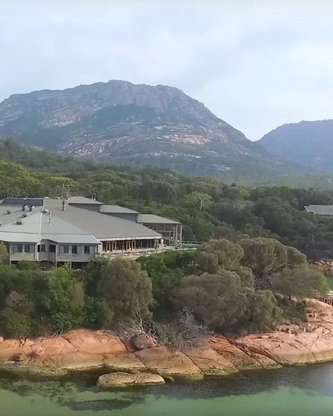 Freycinet Lodge, nature or grounds