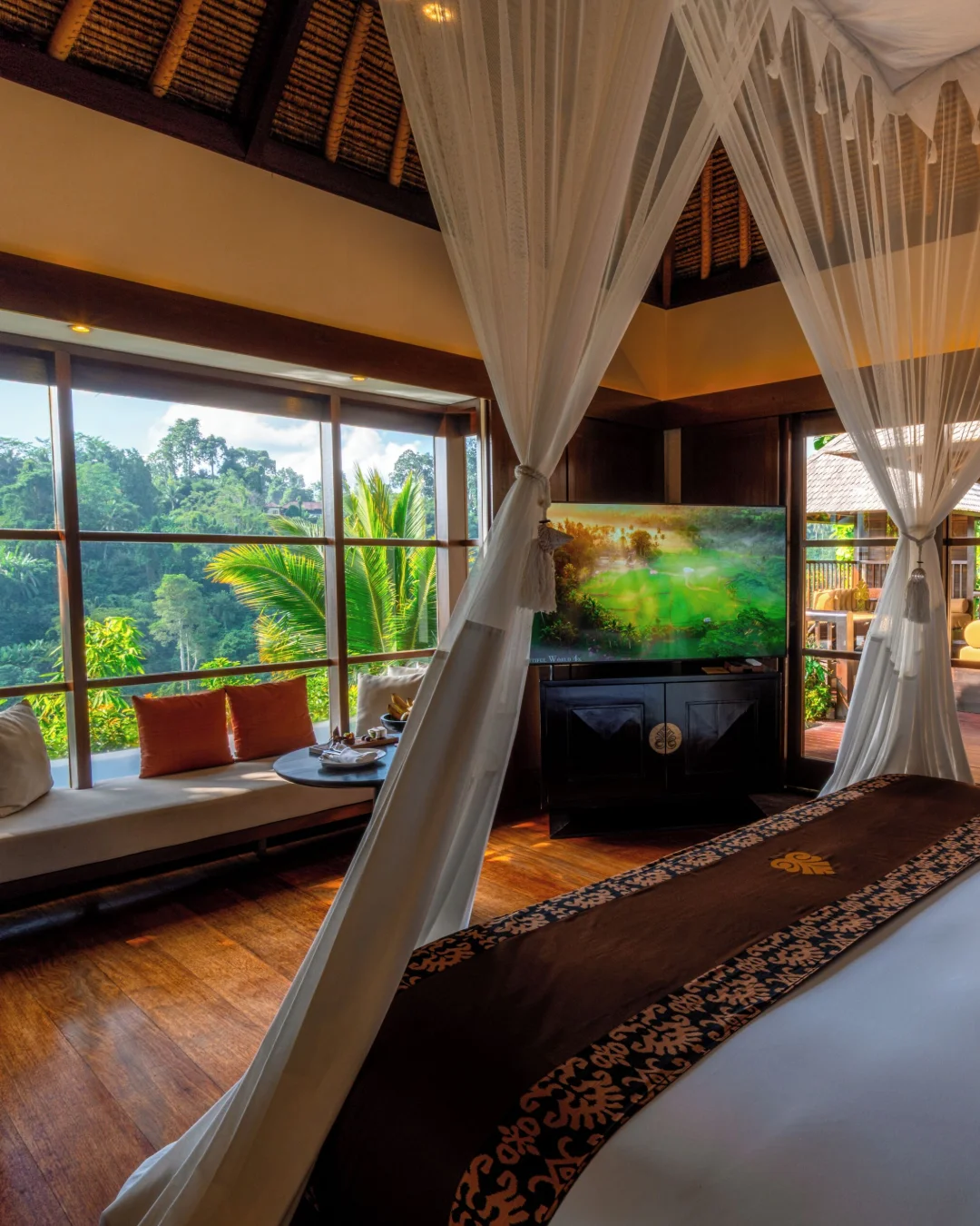 Hanging Gardens of Bali, bedroom