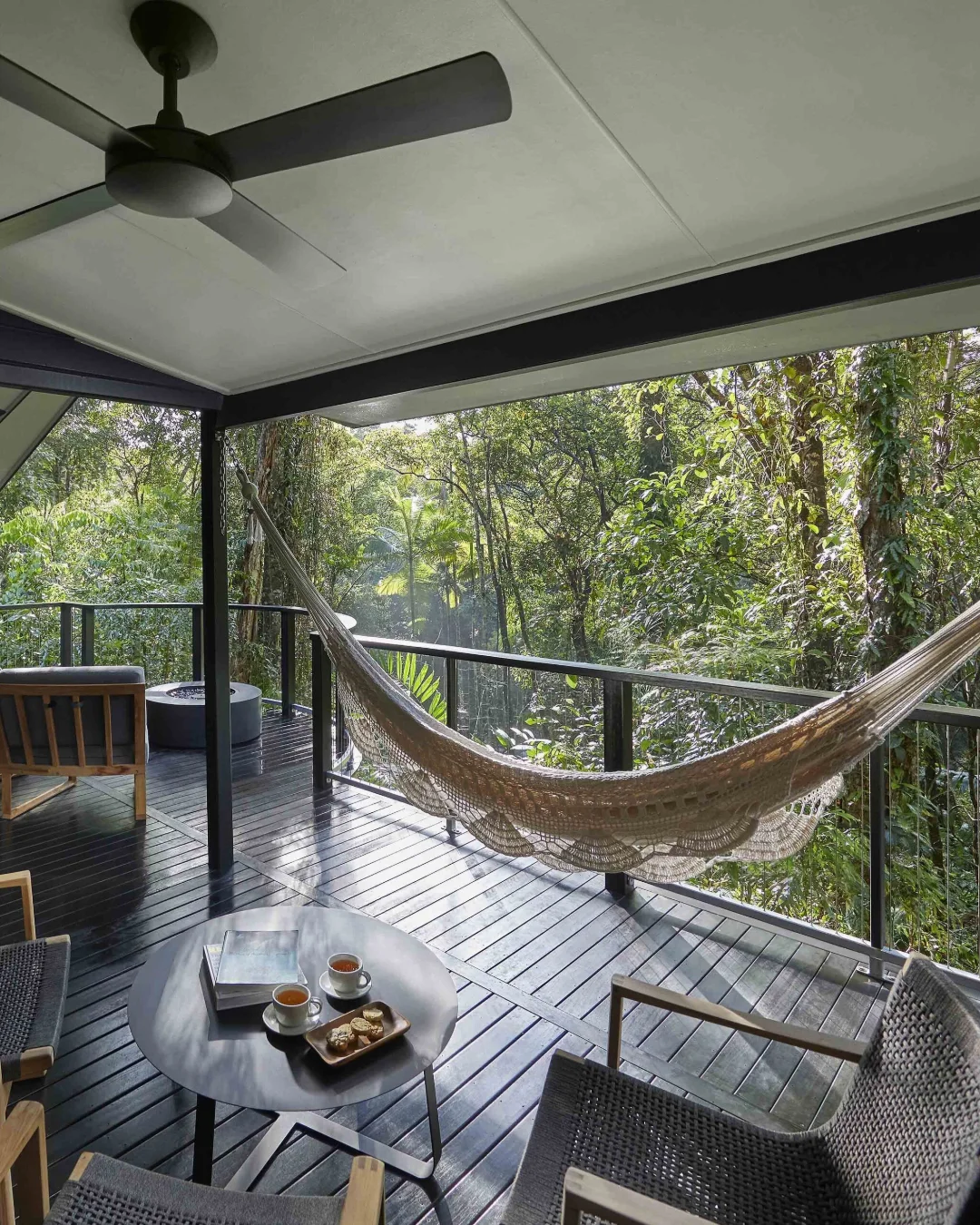 Silky Oaks Lodge, design detail or communal space