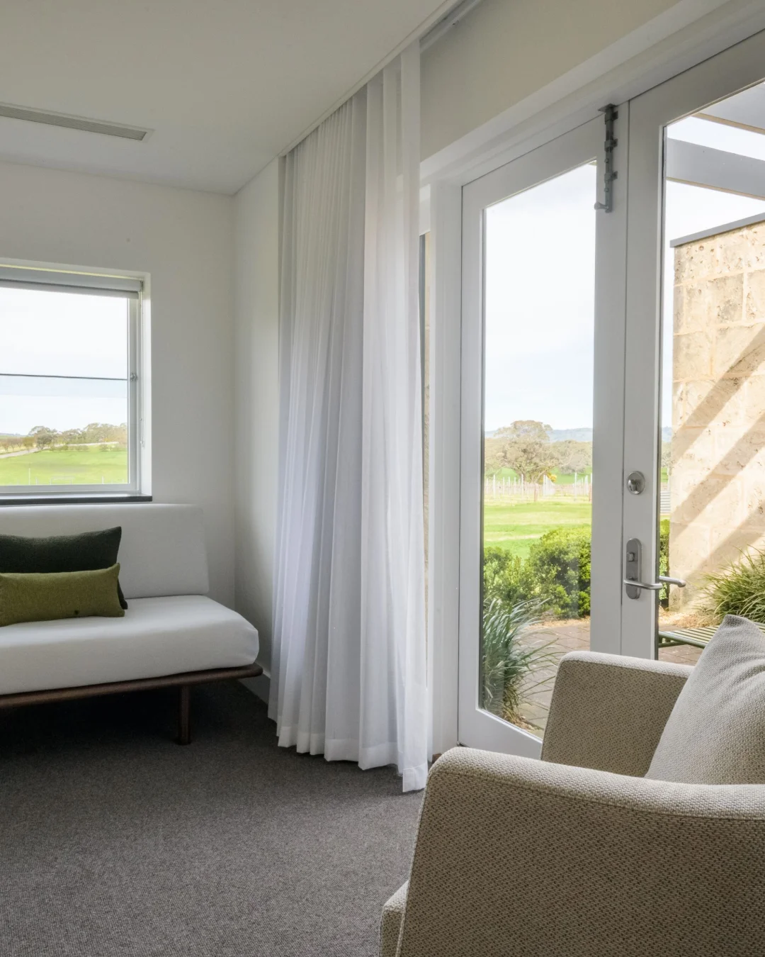 The Louise, bedroom