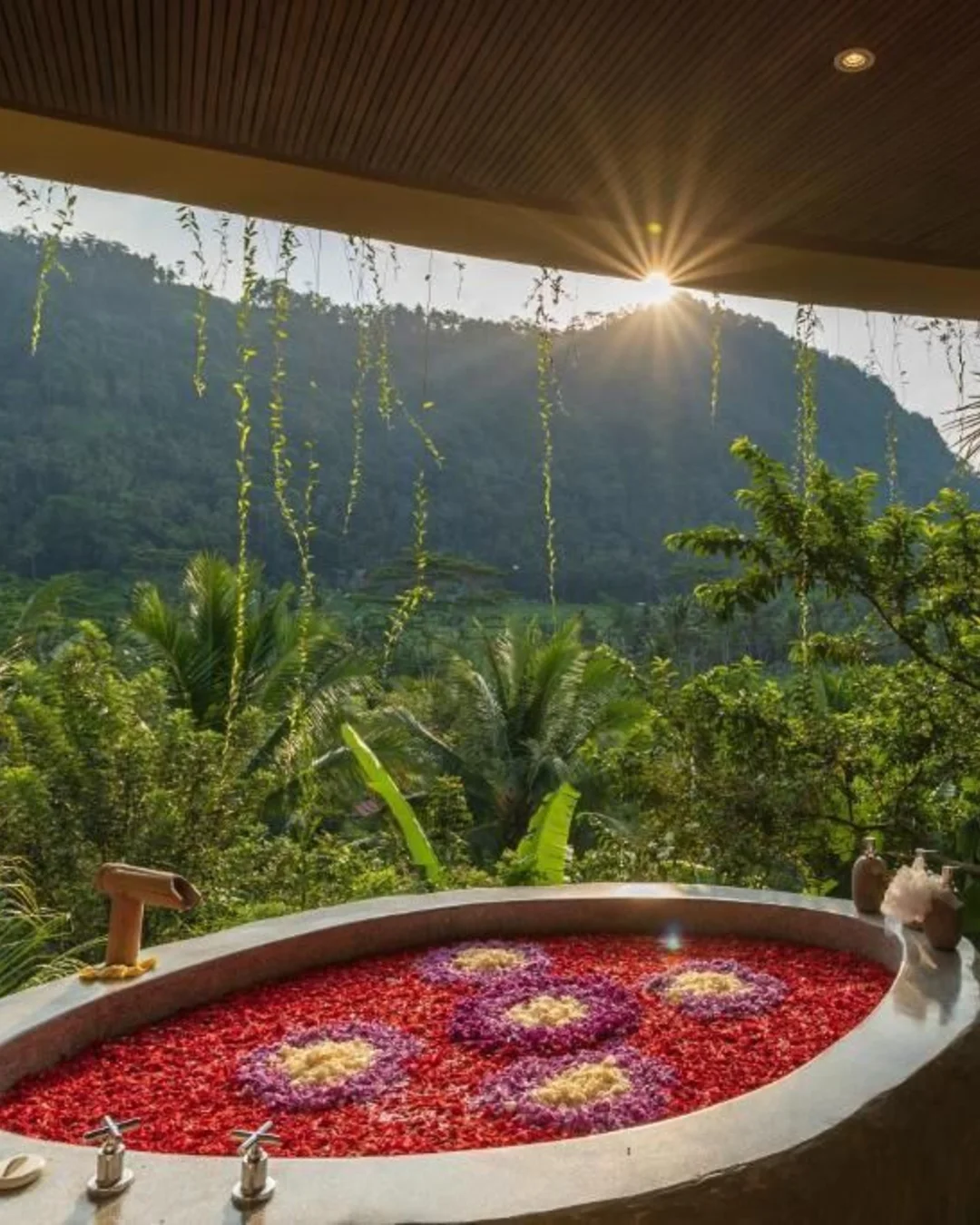 Wapa di Ume Sidemen, bathroom or bath